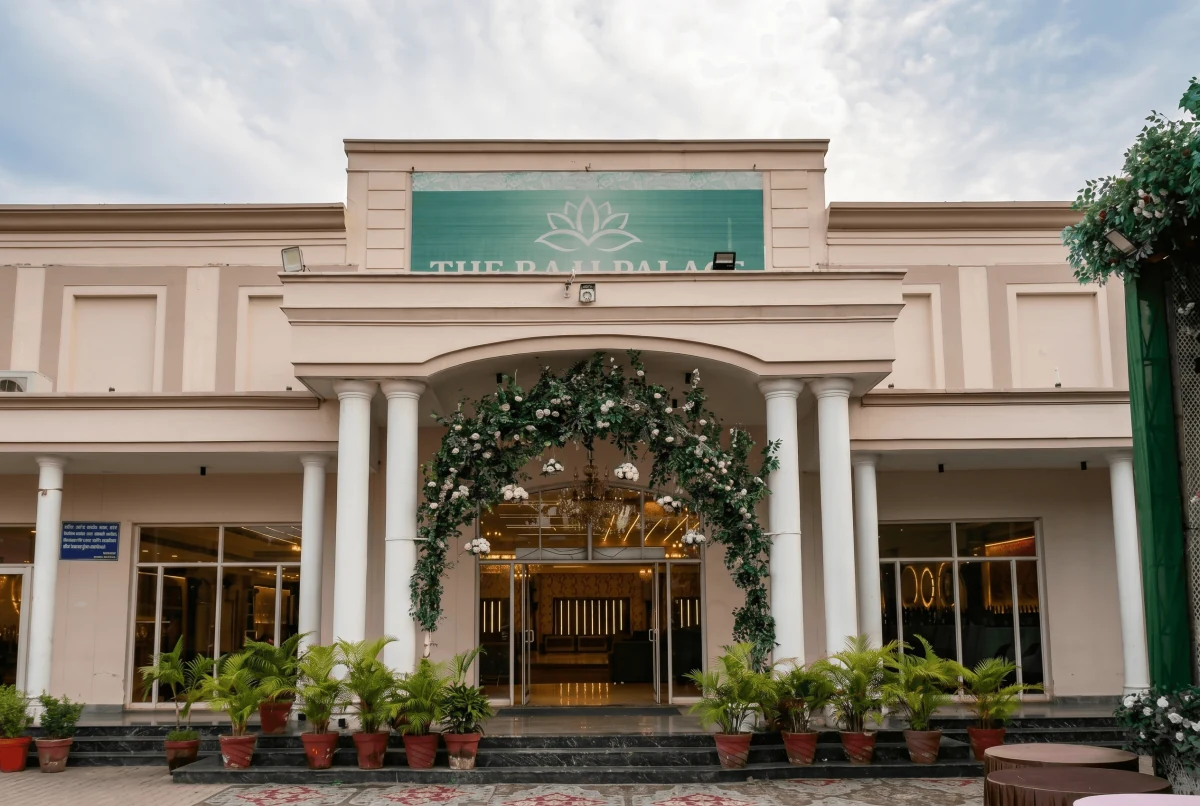 Exterior entrance of The Raaj Palace